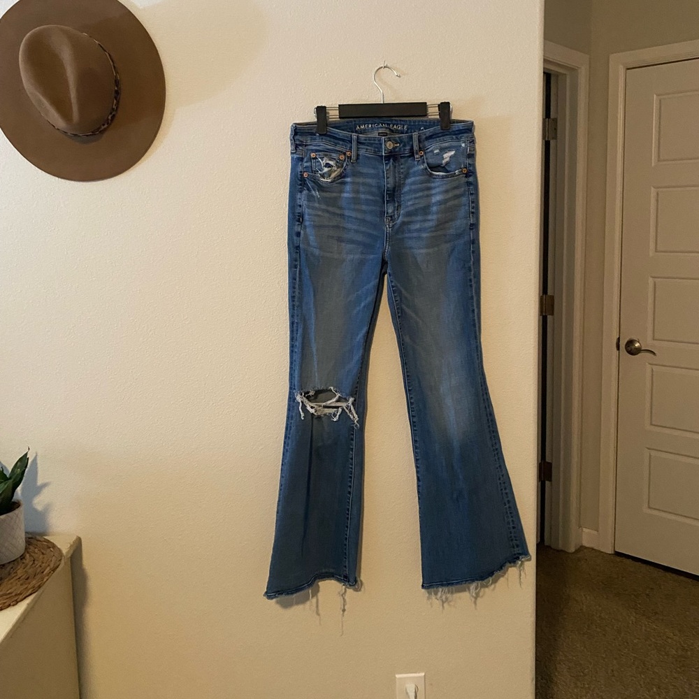 American Eagle Super High Rise Flare Size 8